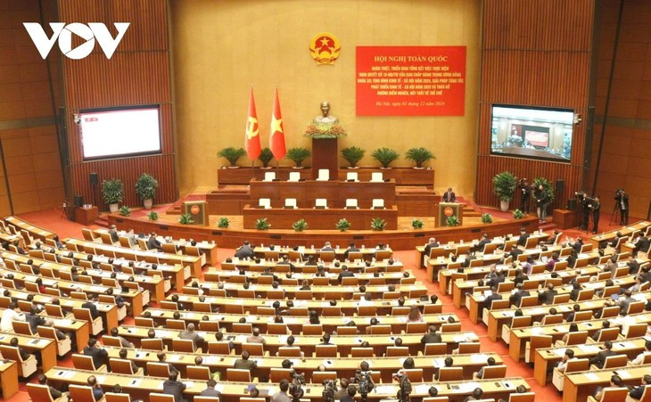 Vue générale de la conférence nationale en ligne. Photo : VOV.