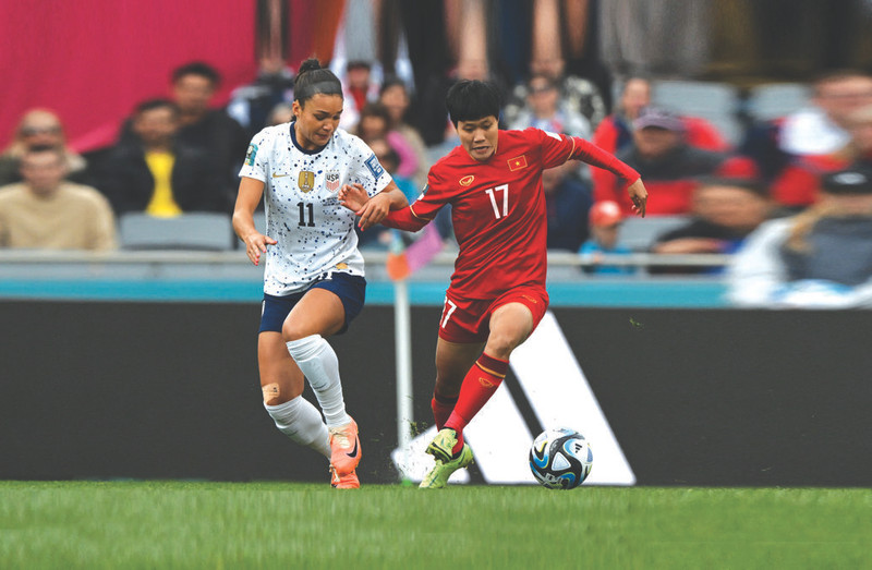 L’équipe nationale féminine (maillot rouge) du Vietnam a vécu une expérience mémorable lors de la Coupe du Monde 2023. Photo : VNA.