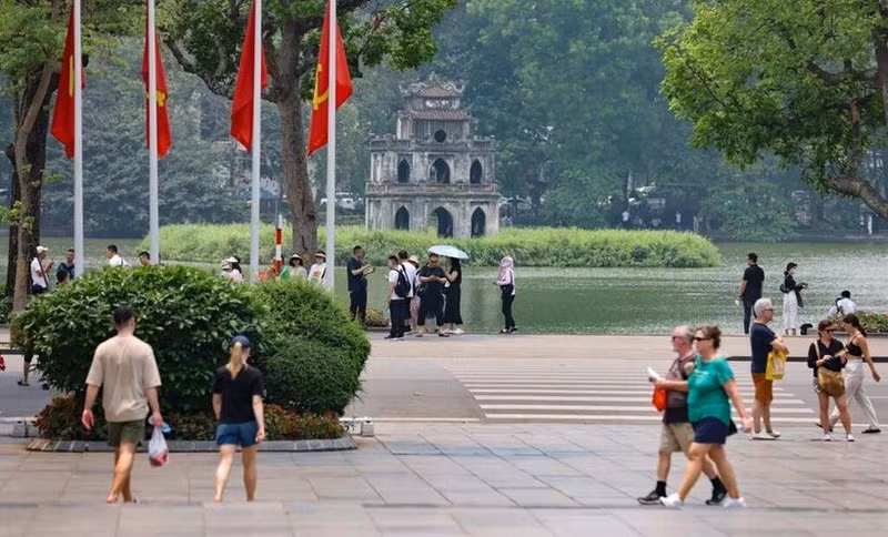 La création de ZFE n’est pas seulement une tendance mondiale, mais aussi une solution primordiale pour que Hanoï puisse faire face à la pollution environnementale, protéger la santé publique et répondre au changement climatique.