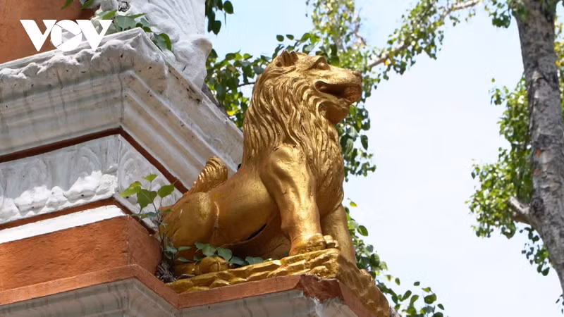 Ce qui rend la pagode Giac Lam unique, ce sont ses détails architecturaux et artistiques soigneusement réalisés. Photo : VOV.