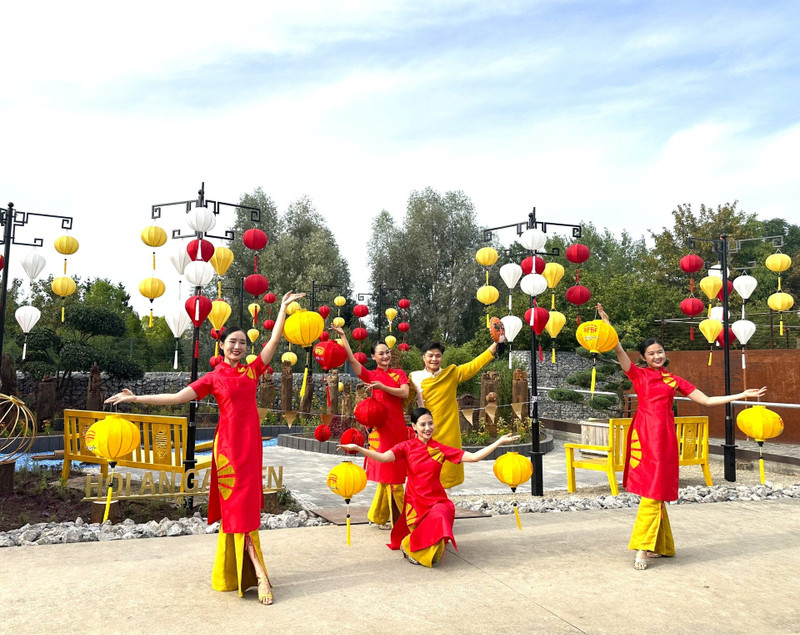 Le jardin de Hôi An a été inauguré en 2023 dans le Parc populaire de la ville allemande de Wernigerode. Photo: baoquangnam.