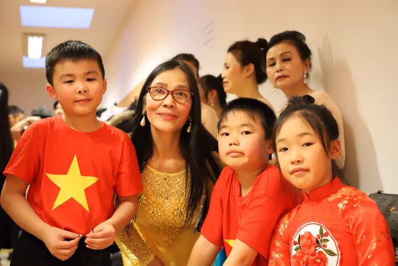 Nguyên Thu Loan, enseignante à l'école de langue vietnamienne AWO à Berlin. Photo: VNA.