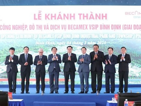 Lors de la cérémonie d'inauguration de la zone industrielle, urbaine et de service Becamex VSIP Binh Dinh (1ère phase). Photo : VNA.