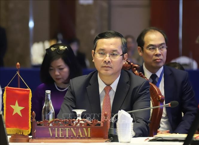 Le vice-ministre vietnamien de l'Éducation et de la Formation, Nguyen Van Phuc, lors de la conférence ministérielle de l'ASEAN sur l'accès équitable à l'EPPE. Photo: VNA.