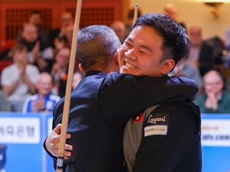 Bao Phuong Vinh exulte après avoir marqué le point décisif lors de la finale contre l'Espagne. Photo : Kozoom.