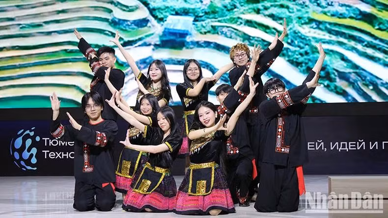 Les jeunes Vietnamiens et Russes servent de passerelle importante pour approfondir les relations d’amitié traditionnelle et de coopération stratégique intégrale entre les deux pays et les deux peuples. Photo : NDEL.