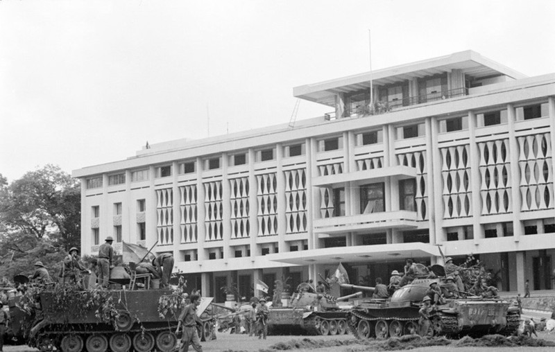 Le Palais de l'Indépendance, le 30 avril 1975. Photo d'archives : VNA.