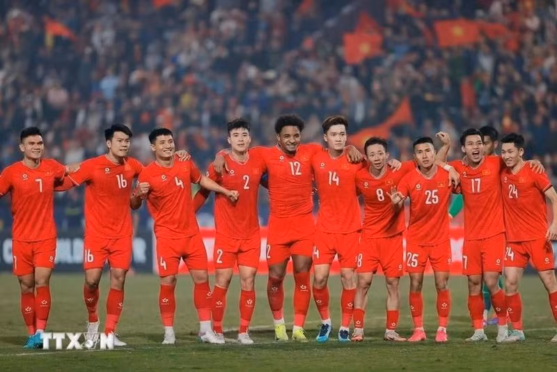 Le Vietnam gagne cinq places au dernier classement FIFA. Photo : VNA. 