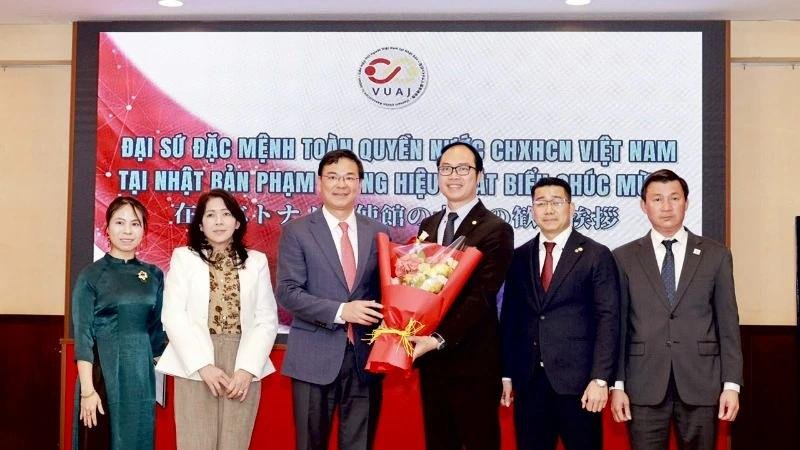 Lors du 2e congrès de l'Union des associations des Vietnamiens au Japon pour le mandat 2025 – 2028, le 6 avril à Tokyo. Photo: Union des associations des Vietnamiens au Japon 