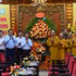 Trinh Van Quyet, membre du Bureau politique, secrétaire du Comité central du PCV et chef de la Commission centrale de la Propagande, de l’Éducation et de la Mobilisation des masses, félicite l’Église bouddhique du Vietnam à l’occasion du Vesak. Photo : Trong Phu/VOV.VN