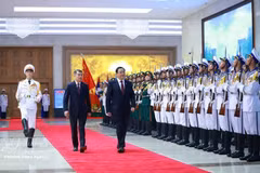 Dans l’après-midi du 7 juin, au siège du gouvernement, le Premier ministre Le Minh Hung a présidé la cérémonie d’accueil officielle en l’honneur de son homologue lao Sonexay Siphandone. Photo : VNA.