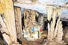 Grotte Oc, commune de Huu Lien, province de Lang Son.