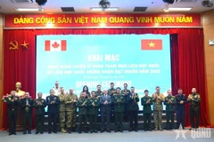 Des délégués lors de la cérémonie d’ouverture du cours de formation des officiers d’état-major des Nations unies 2026 (UNSOC 2026), soutenu par le Canada. Photo : VNA