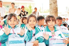 L’effort pour semer la connaissance au cœur des montagnes de Tây Khánh Sơn