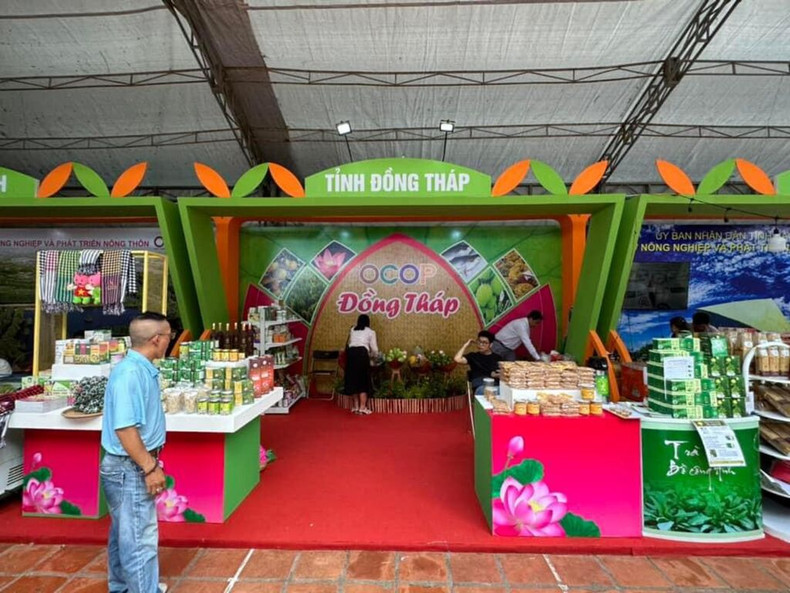 Des produits certifiés OCOP de la province de Dông Thap exposés au salon international des produits agro-alimentaires, (Foodex 2024), du 6 au 10 novembre 2024 dans la mégapole du Sud. Photo: VNA. Des produits certifiés OCOP de la province de Dông Thap exposés au salon international des produits agro-alimentaires, (Foodex 2024), du 6 au 10 novembre 2024 dans la mégapole du Sud. Photo: VNA.