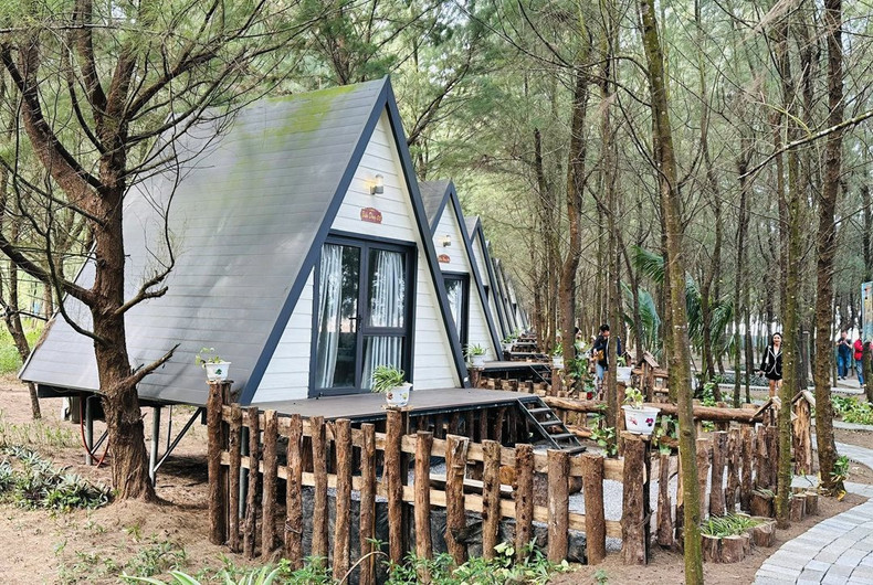 Dans la zone écotouristique de Côn Den.