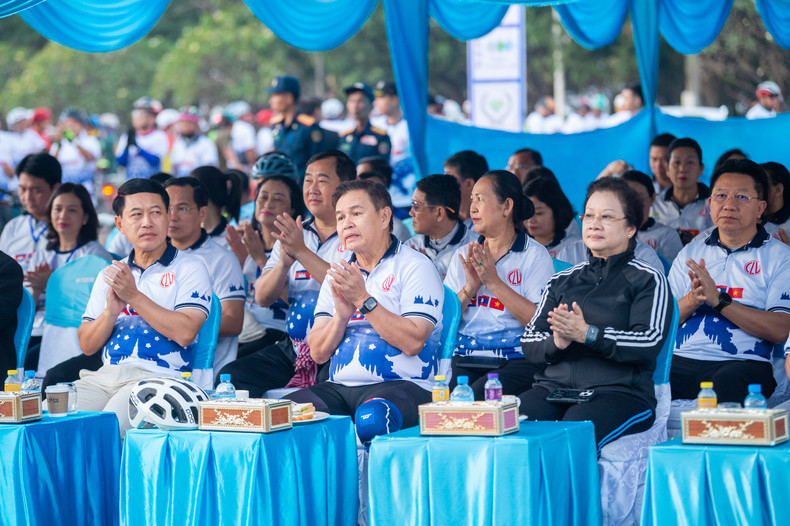 La course cycliste est placée sous les auspices de l’Assemblée nationale du Laos. La course cycliste est placée sous les auspices de l’Assemblée nationale du Laos.