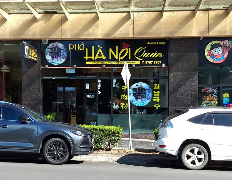 Un restaurant de Phở Hanoi à Sydney, en Australie. Partout où vivent des Vietnamiens, il y a des restaurants de "phở". Un restaurant de Phở Hanoi à Sydney, en Australie. Partout où vivent des Vietnamiens, il y a des restaurants de "phở".