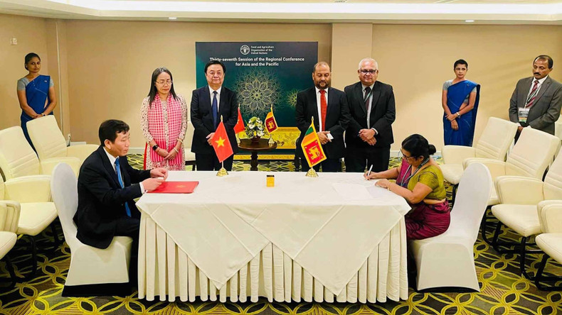 Cérémonie de signature du plan de travail commun sur la coopération vietnamo-sri-lankaise dans le secteur agricole pour la période 2024 - 2026. Photo : baoquocte. Cérémonie de signature du plan de travail commun sur la coopération vietnamo-sri-lankaise dans le secteur agricole pour la période 2024 - 2026. Photo : baoquocte.