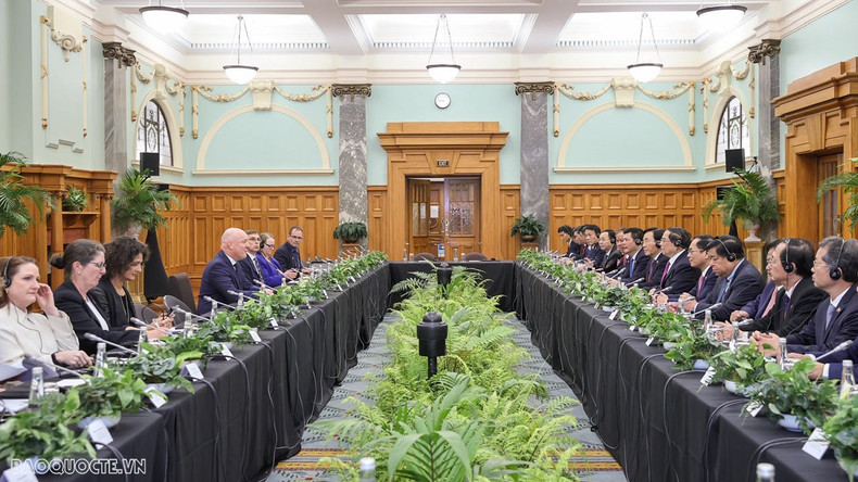 La visite du Premier ministre vietnamien Pham Minh Chinh en Nouvelle-Zélande, en mars 2024, a marqué une étape importante, les deux parties s’étant engagées à augmenter le chiffre d’affaires du commerce bilatéral à 3 milliards de dollars d’ici 2026. Photo : baoquocte.vn La visite du Premier ministre vietnamien Pham Minh Chinh en Nouvelle-Zélande, en mars 2024, a marqué une étape importante, les deux parties s’étant engagées à augmenter le chiffre d’affaires du commerce bilatéral à 3 milliards de dollars d’ici 2026. Photo : baoquocte.vn