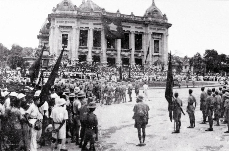 La victoire sur le fascisme en 1945 a créé une opportunité historique importante pour le peuple vietnamien, lui encourageant à mener l’offensive générale et à remporter la grande victoire de la Révolution d’Août 1945. Photo d'archives. La victoire sur le fascisme en 1945 a créé une opportunité historique importante pour le peuple vietnamien, lui encourageant à mener l’offensive générale et à remporter la grande victoire de la Révolution d’Août 1945. Photo d'archives.