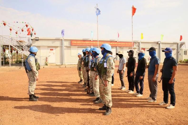 L'organisation d'exercices d'entraînement et de scénarios de simulation est plus que nécessaire pour les unités en mission à Abyei. Photo : Département des opérations de maintien de la paix du ministère vietnamien de la Défense