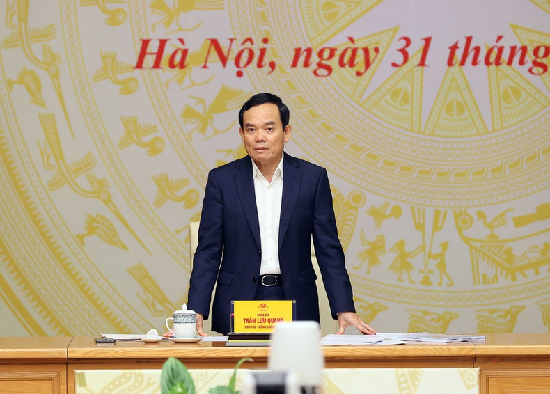 Le vice-Premier ministre Trân Luu Quang s’exprime lors de la réunion, à Hanoi, le 31 juillet. Photo : VNA. Le vice-Premier ministre Trân Luu Quang s’exprime lors de la réunion, à Hanoi, le 31 juillet. Photo : VNA.