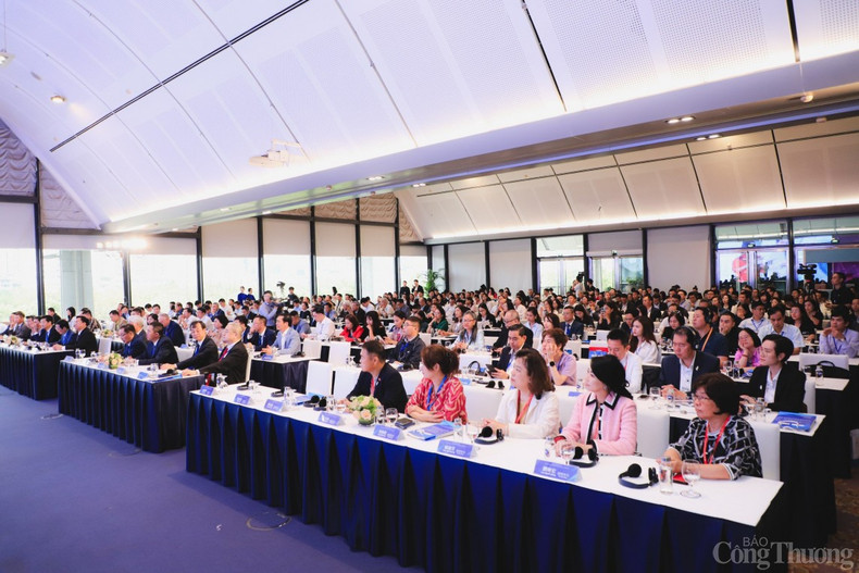 Le forum attire la participation de nombreuses entreprises vietnamiennes et taïwanaises qui opèrent dans divers secteurs. Photo: congthuong.vn Le forum attire la participation de nombreuses entreprises vietnamiennes et taïwanaises qui opèrent dans divers secteurs. Photo: congthuong.vn