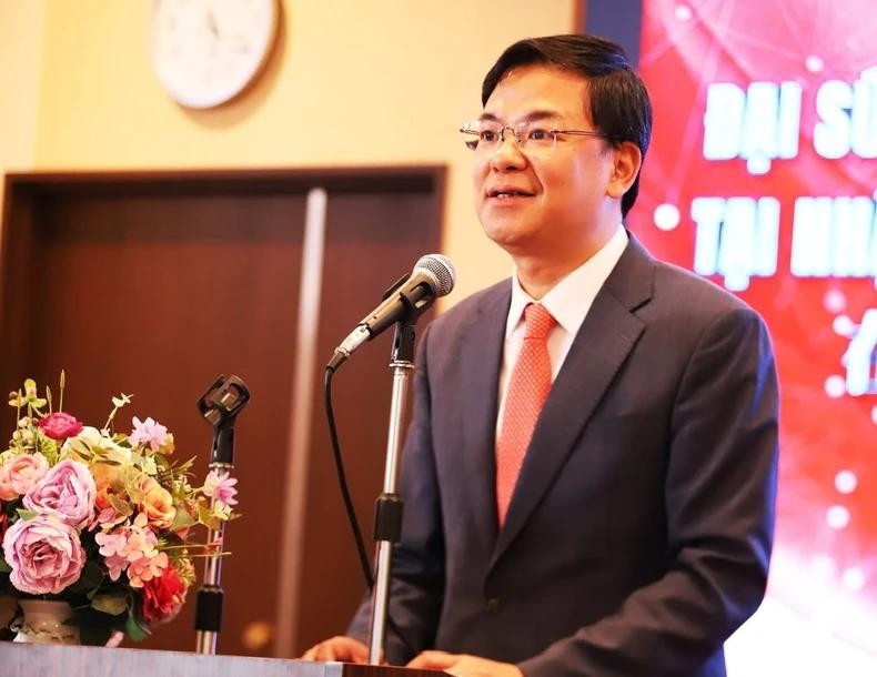 L’ambassadeur Pham Quang Hieu a hautement apprécié les contributions de l'Union des associations des Vietnamiens au Japon au développement de la communauté vietnamienne ces derniers temps. Photo : Union des associations des Vietnamiens au Japon L’ambassadeur Pham Quang Hieu a hautement apprécié les contributions de l'Union des associations des Vietnamiens au Japon au développement de la communauté vietnamienne ces derniers temps. Photo : Union des associations des Vietnamiens au Japon