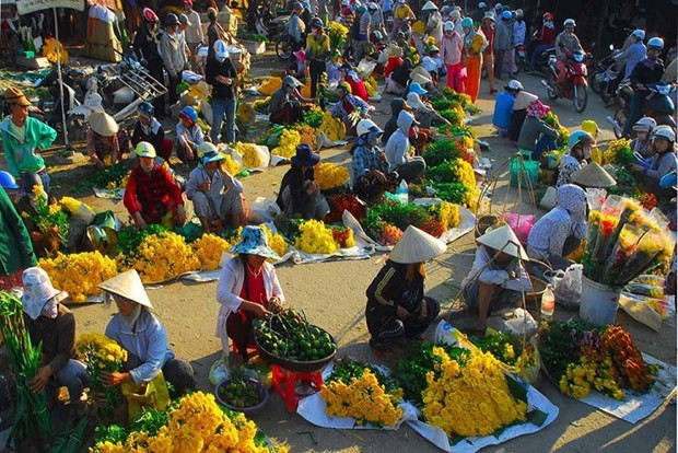 Les marchés du Têt à la campagne sont de vastes espaces remplis d’une large gamme de produits. Photo : VNA. Les marchés du Têt à la campagne sont de vastes espaces remplis d’une large gamme de produits. Photo : VNA.