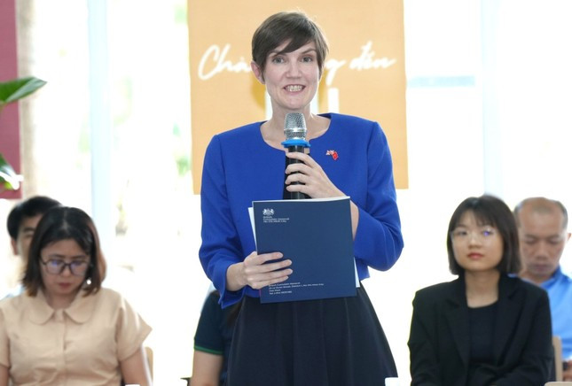 La consule générale britannique à Hô Chi Minh-Ville, Emily Hamblin. Photo: tienphong.vn.
