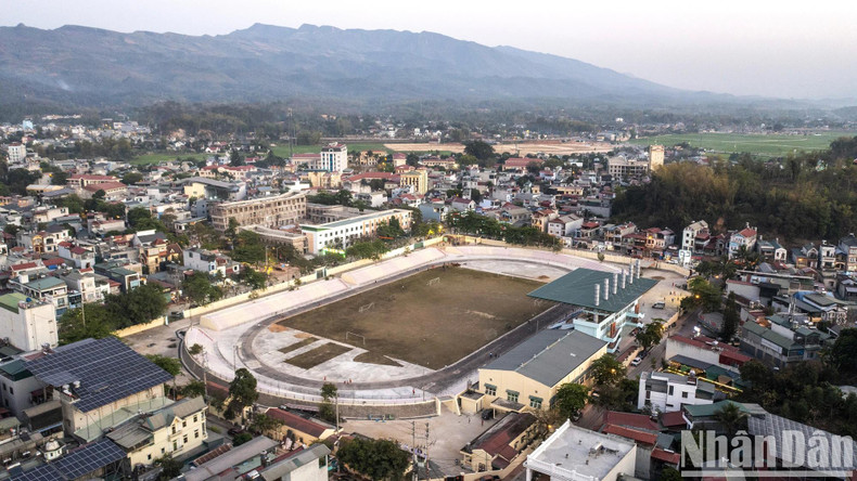 Le stade de Diên Biên, lieu où se déroulera la célébration du 70e anniversaire de la Victoire de Diên Biên Phu. Le stade de Diên Biên, lieu où se déroulera la célébration du 70e anniversaire de la Victoire de Diên Biên Phu.