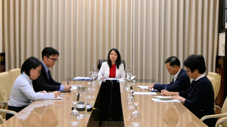 La vice-ministre vietnamienne Nguyen Minh Hang a souligné l’importance de promouvoir la coopération vietnamo-kenyane dans les domaines à fort potentiel, tels que la transformation verte, le commerce, l’investissement et l’agriculture. Photo : baoquocte.vn La vice-ministre vietnamienne Nguyen Minh Hang a souligné l’importance de promouvoir la coopération vietnamo-kenyane dans les domaines à fort potentiel, tels que la transformation verte, le commerce, l’investissement et l’agriculture. Photo : baoquocte.vn