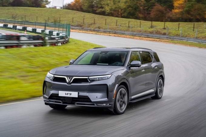 Grâce à un écosystème complet de véhicules électriques et à des solutions de mobilité verte intelligentes et diversifiées, VinFast répondra pleinement aux besoins de mobilité flexibles et respectueux de l’environnement des consommateurs émiratis. Photo: VinFast. Grâce à un écosystème complet de véhicules électriques et à des solutions de mobilité verte intelligentes et diversifiées, VinFast répondra pleinement aux besoins de mobilité flexibles et respectueux de l’environnement des consommateurs émiratis. Photo: VinFast.