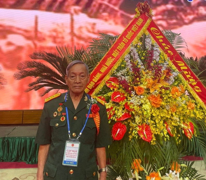 Le vétéran Nguyên Duc Nôi, à Hanoi, le 23 avril 2024. Photo : VNA