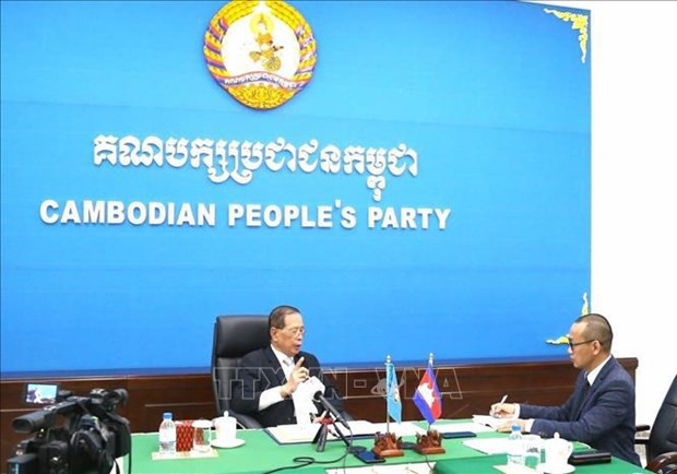 Le porte-parole du Parti du Peuple cambodgien (PPC), Sok Eysan (à gauche). Photo : VNA. Le porte-parole du Parti du Peuple cambodgien (PPC), Sok Eysan (à gauche). Photo : VNA.