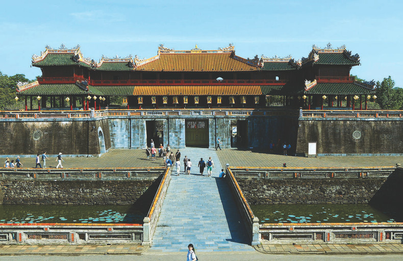 Le 11 décembre 1993, l’Ensemble de monuments de Huê (au Centre) était officiellement inscrit sur la liste du patrimoine mondial de l’UNESCO, devenant alors le premier site honoré du Vietnam. Photo : VNA.