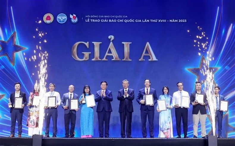 Lors de la cérémonie, le 21 juin à Hanoï. Photo : VNA.