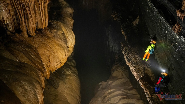 Le sentier menant au lac Lo Lung.
