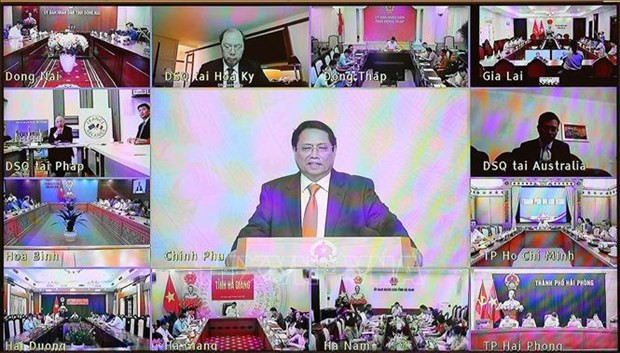 Le PM Pham Minh Chinh s'adresse à la conférence. Photo : VNA.