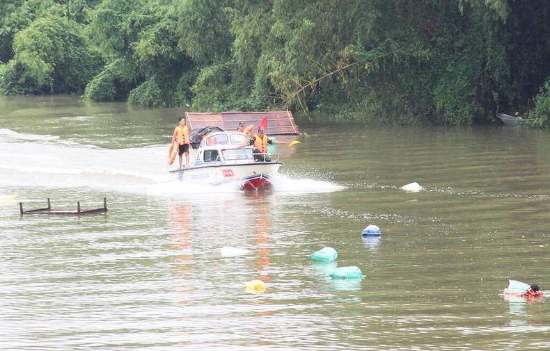 Diên Biên est l’une des provinces vietnamiennes fortement touchées par les catastrophes naturelles, qui se présentent sous différentes formes. Les forces compétentes locales doivent se préparer à faire face aux catastrophes naturelles avant le début de la saison des tempêtes et des inondations en 2024. Diên Biên est l’une des provinces vietnamiennes fortement touchées par les catastrophes naturelles, qui se présentent sous différentes formes. Les forces compétentes locales doivent se préparer à faire face aux catastrophes naturelles avant le début de la saison des tempêtes et des inondations en 2024.