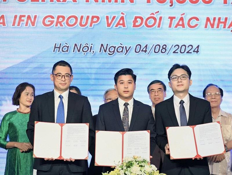 Les accords nouvellement signés permettront d’ouvrir de nouvelles opportunités de coopération entre le Vietnam et le Japon dans le développement du tourisme médical et de l'esthétique high-tech. Ils favoriseront l’accès des citoyens vietnamiens aux avancées technologiques en matière de soins de santé et de beauté. Photo: baoquocte.vn. Les accords nouvellement signés permettront d’ouvrir de nouvelles opportunités de coopération entre le Vietnam et le Japon dans le développement du tourisme médical et de l'esthétique high-tech. Ils favoriseront l’accès des citoyens vietnamiens aux avancées technologiques en matière de soins de santé et de beauté. Photo: baoquocte.vn.