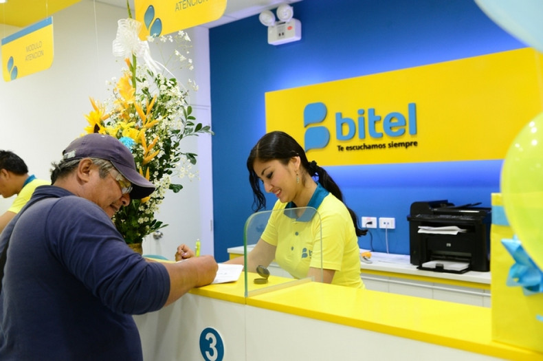 Bitel, une société relevant du groupe vietnamien Viettel, vient de célébrer cette année le 10e anniversaire de sa fondation au Pérou, marquant de ses contributions importantes au développement de l’industrie numérique de ce pays latino-américain. Photo : Viettel. Bitel, une société relevant du groupe vietnamien Viettel, vient de célébrer cette année le 10e anniversaire de sa fondation au Pérou, marquant de ses contributions importantes au développement de l’industrie numérique de ce pays latino-américain. Photo : Viettel.