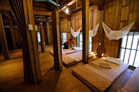 Dans le homstay de Ngoc Nhien, district de Da Bac, province de Hoa Binh. Dans le homstay de Ngoc Nhien, district de Da Bac, province de Hoa Binh.