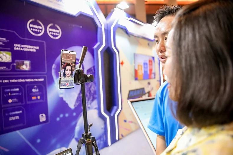 C-Health est une application d'IA spécialisée dans l’analyse de l'état de santé des utilisateurs à l'aide d'une technologie sans contact en scannant des images faciales à partir de téléphones ou de tablettes. Photo : NDEL. C-Health est une application d'IA spécialisée dans l’analyse de l'état de santé des utilisateurs à l'aide d'une technologie sans contact en scannant des images faciales à partir de téléphones ou de tablettes. Photo : NDEL.