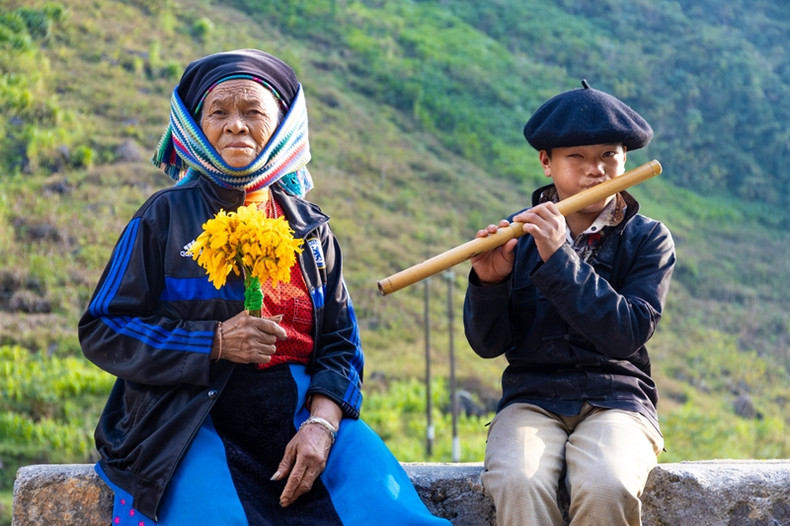 Deux habitants locaux à travers l'objectif de Thien.