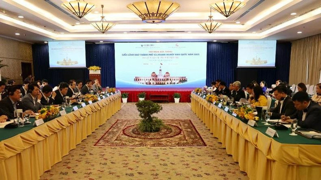 Lors du dialogue. Photo : nhandan.vn Lors du dialogue. Photo : nhandan.vn