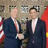 Le vice-ministre vietnamien des Affaires étrangères, Dang Hoang Giang (à droite), et le secrétaire d'État adjoint américain, Michael DeSombre. Photo : baoquocte.