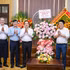 Pham Quang Ngoc, membre du Comité central du Parti et secrétaire du Comité provincial du Parti de Hung Yen, s’est rendu au journal Nhân Dân pour lui présenter ses félicitations.