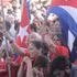 Des Cubains participent à un rassemblement dans la capitale La Havane, le 16 avril 2026 au matin, affichant leur détermination et leur confiance dans la voie du socialisme. Photo : VNA.